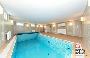 Villa for rent, 827m<sup>2</sup>, 8770m<sup>2</sup> of land