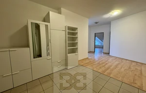Apartment for rent, 4+kk - 3 bedrooms, 120m<sup>2</sup>