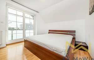 Family house for rent, 253m<sup>2</sup>, 900m<sup>2</sup> of land