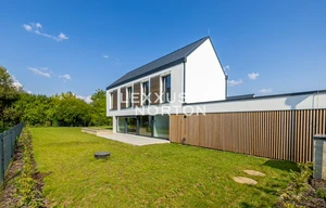 Family house for sale, 182m<sup>2</sup>, 703m<sup>2</sup> of land