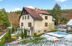 Family house for sale, 301m<sup>2</sup>, 1951m<sup>2</sup> of land