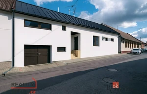 Family house for sale, 386m<sup>2</sup>, 1686m<sup>2</sup> of land