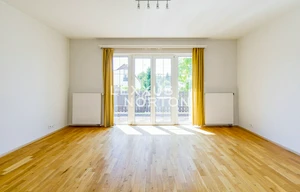 Villa for rent, 400m<sup>2</sup>, 1250m<sup>2</sup> of land