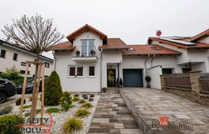 Family house for sale, 154m<sup>2</sup>, 577m<sup>2</sup> of land