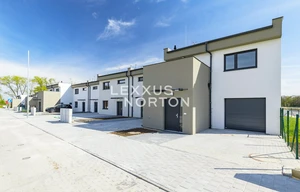 Family house for sale, 152m<sup>2</sup>, 286m<sup>2</sup> of land