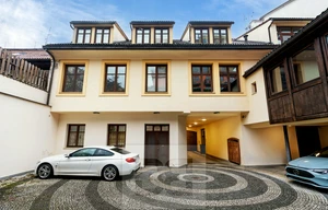 Apartment building for sale, 515m<sup>2</sup>