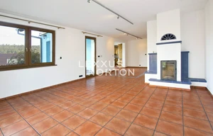 Family house for rent, 400m<sup>2</sup>, 1000m<sup>2</sup> of land