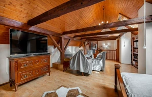 Country house for sale, 180m<sup>2</sup>, 3500m<sup>2</sup> of land