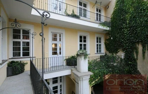 Apartment for rent, 4+1 - 3 bedrooms, 175m<sup>2</sup>