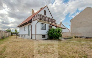 Family house for sale, 238m<sup>2</sup>, 984m<sup>2</sup> of land