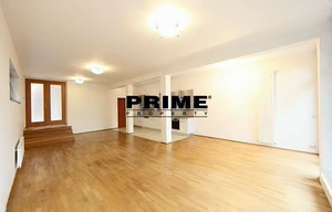 Family house for rent, 260m<sup>2</sup>, 623m<sup>2</sup> of land