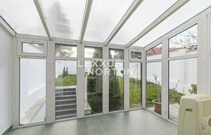 Family house for sale, 320m<sup>2</sup>, 225m<sup>2</sup> of land