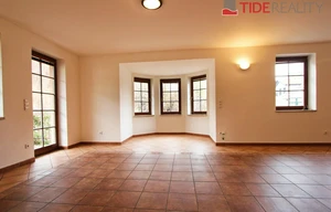 Villa for rent, 350m<sup>2</sup>, 400m<sup>2</sup> of land