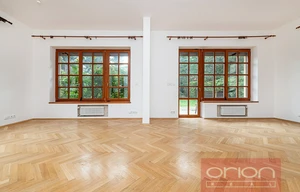 Family house for rent, 316m<sup>2</sup>, 522m<sup>2</sup> of land