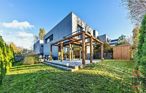 Apartment for rent, 4+kk - 3 bedrooms, 320m<sup>2</sup>