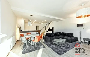 Apartment for rent, 4+kk - 3 bedrooms, 320m<sup>2</sup>