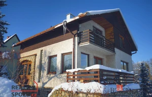 Family house for sale, 160m<sup>2</sup>, 593m<sup>2</sup> of land