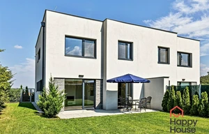 Family house for rent, 165m<sup>2</sup>, 482m<sup>2</sup> of land