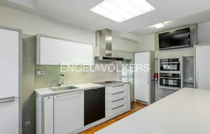 Apartment for rent, 4+kk - 3 bedrooms, 165m<sup>2</sup>