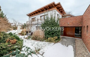 Family house for sale, 383m<sup>2</sup>, 1750m<sup>2</sup> of land