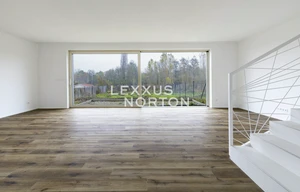 Family house for sale, 194m<sup>2</sup>, 516m<sup>2</sup> of land