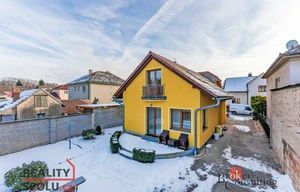 Family house for sale, 180m<sup>2</sup>, 385m<sup>2</sup> of land