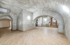 Other commercial property for rent, 210m<sup>2</sup>