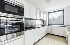 Apartment for rent, 4+kk - 3 bedrooms, 106m<sup>2</sup>