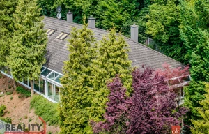 Family house for sale, 450m<sup>2</sup>, 250m<sup>2</sup> of land