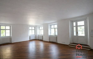 Apartment for rent, 4+1 - 3 bedrooms, 178m<sup>2</sup>