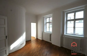 Apartment for rent, 4+1 - 3 bedrooms, 178m<sup>2</sup>