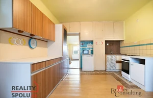 Family house for sale, 153m<sup>2</sup>, 1049m<sup>2</sup> of land