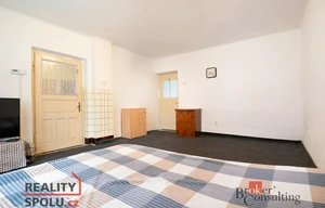 Family house for sale, 153m<sup>2</sup>, 1049m<sup>2</sup> of land