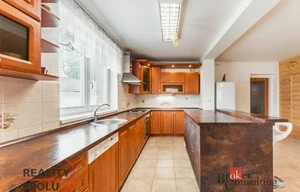 Family house for sale, 240m<sup>2</sup>, 1744m<sup>2</sup> of land