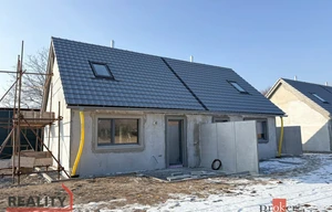 Family house for sale, 69m<sup>2</sup>, 219m<sup>2</sup> of land