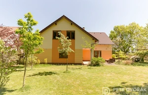 Family house for rent, 176m<sup>2</sup>, 1209m<sup>2</sup> of land