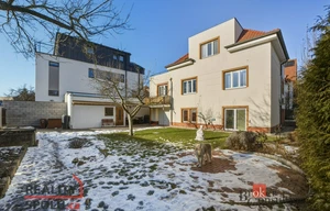 Family house for sale, 203m<sup>2</sup>, 508m<sup>2</sup> of land