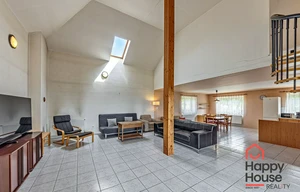 Family house for sale, 424m<sup>2</sup>, 1861m<sup>2</sup> of land