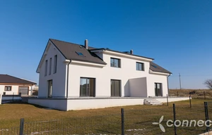 Family house for sale, 143m<sup>2</sup>, 559m<sup>2</sup> of land