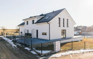 Family house for sale, 143m<sup>2</sup>, 559m<sup>2</sup> of land