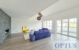 Apartment for rent, 5 bedrooms +, 218m<sup>2</sup>