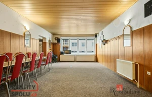 Family house for sale, 395m<sup>2</sup>, 992m<sup>2</sup> of land