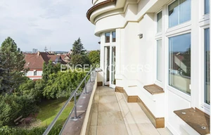 Apartment for rent, 4+kk - 3 bedrooms, 120m<sup>2</sup>