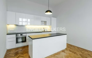 Apartment for rent, 4+1 - 3 bedrooms, 140m<sup>2</sup>