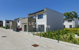 Family house for sale, 152m<sup>2</sup>, 255m<sup>2</sup> of land