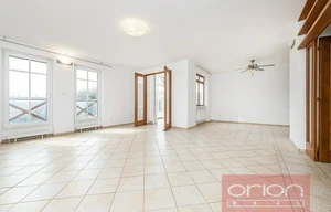 Family house for rent, 312m<sup>2</sup>, 847m<sup>2</sup> of land