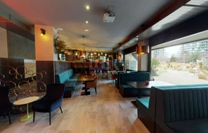 Other commercial property for sale, 142m<sup>2</sup>