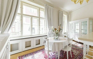 Apartment for rent, 4+kk - 3 bedrooms, 120m<sup>2</sup>