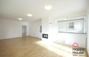 Family house for rent, 300m<sup>2</sup>, 820m<sup>2</sup> of land