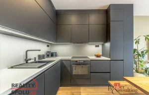 Family house for sale, 122m<sup>2</sup>, 325m<sup>2</sup> of land